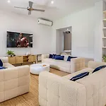 Vacation I Guadalmina Golf Front Villa, Private Pool, Cinema Room, Location, Close To The And Puerto Banus ヴィラ