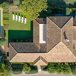 Villa Vacation I Guadalmina Golf Front Villa, Private Pool, Cinema Room, Location, Close To The And Puerto Banus